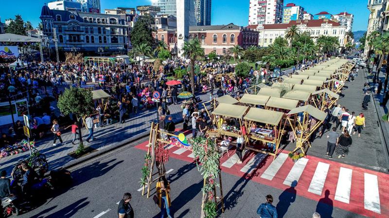 ბათუმში სოფლის ტურიზმის ფესტივალი „განდაგანა“ გრძელდება